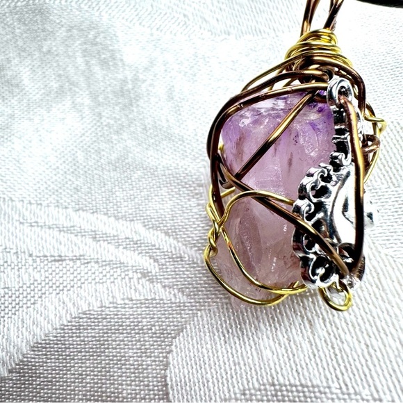 Collage Amethyst Stone Pendant necklace 24’ New Unicorn Wire Wrapped Necklace - Picture 6 of 11